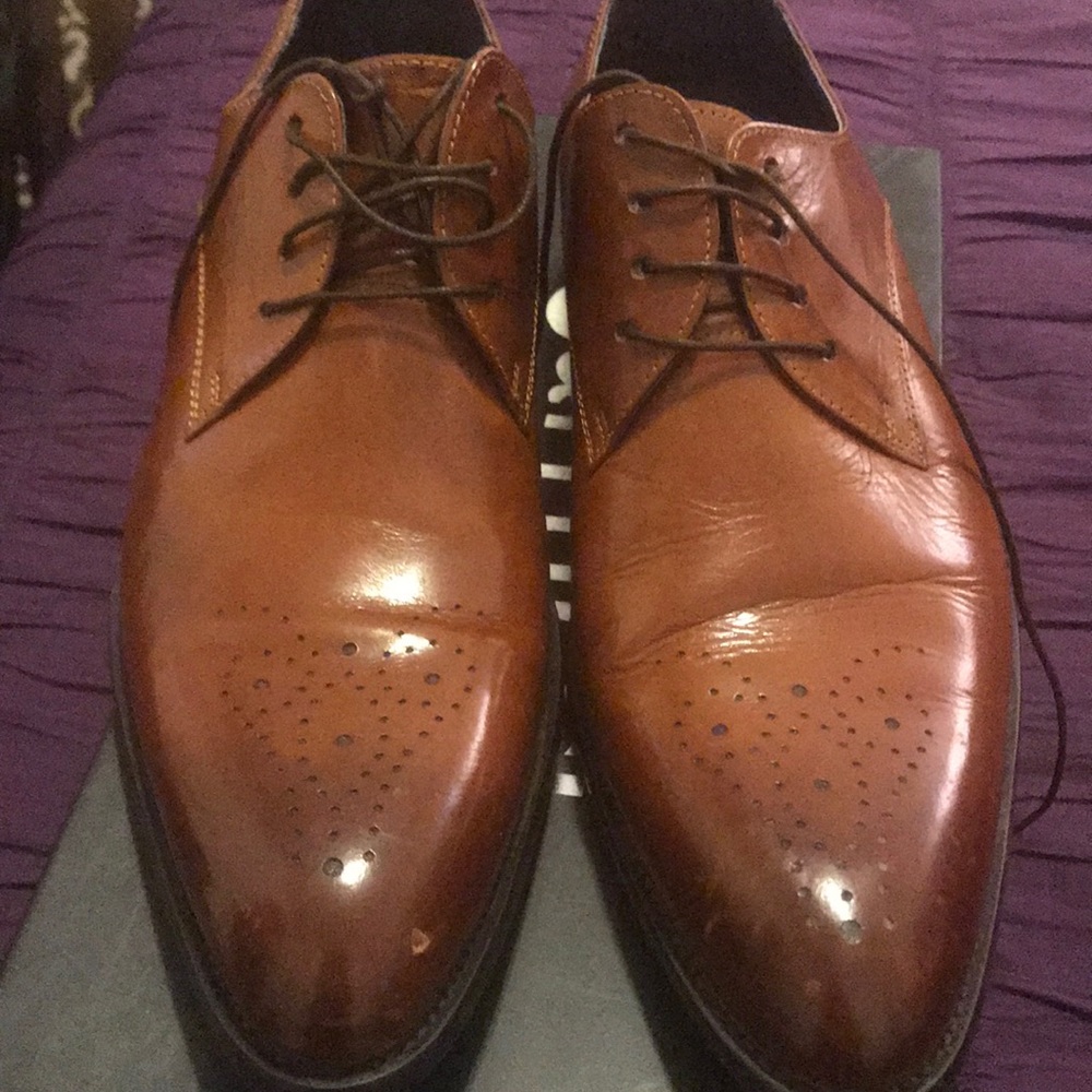 brown leather dress shoes